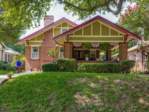 2220 Mistletoe Blvd, Fort Worth, TX 76110
