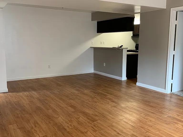 Emerald Cove Apartments — Photo 138