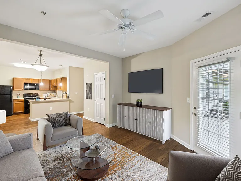 The Evergreen - 2 Bed / 1 Bath - 1,089-1,105 Sq.Ft.