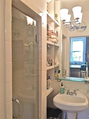 Rented by R New York | media 17