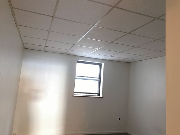 3rd image of 1038 E Passyunk Ave