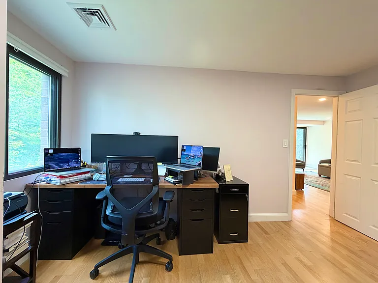 500 Salem St #504 — Photo 16