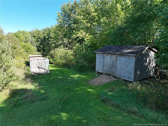 4th image of 404 Pomeroy Ridge Rd