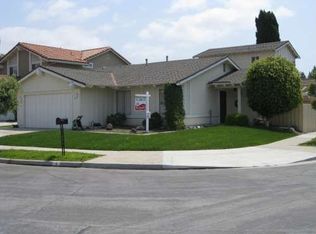 2 Paine Cir, Irvine, CA 92614