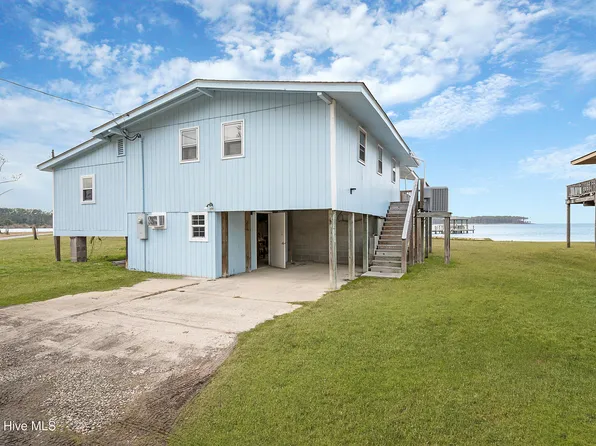 1741 Snake Island Road, Belhaven, NC 27810