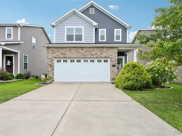110 Katiemist Dr, Saint Peters, MO 63376