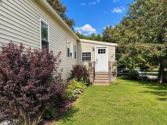 4th image of 135 Harrington Avenue