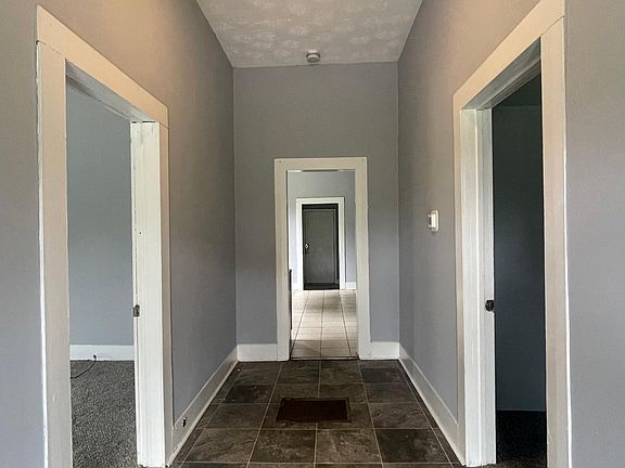 4th image of 806 16th St
