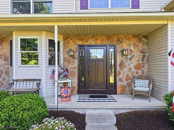 3rd image of 3012 Arielle Ct
