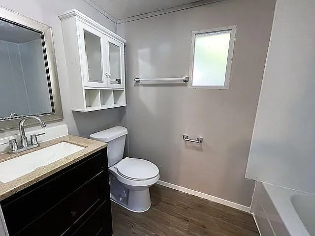 3 bed, 896 sqft, $1,200 — Photo 3