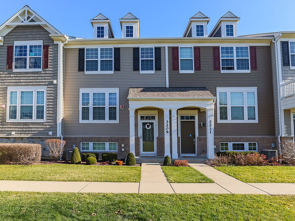 1st image of 3209 Coral Ln