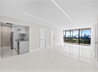 Coronado Condo Iii, Aventura, FL 33180