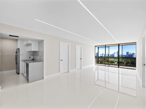 20379 W Country Club Dr APT 1938, Aventura, FL 33180