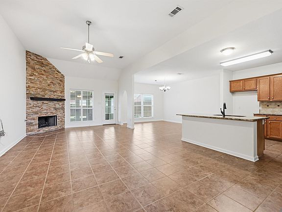 4th image of 23861 S Point Dr