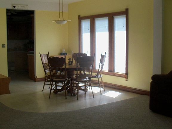 2nd image of 517 West