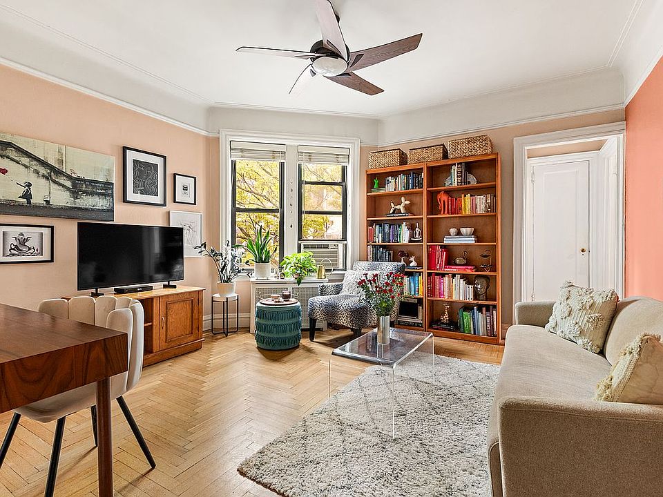 1st image of 305 E 88th St APT 6D