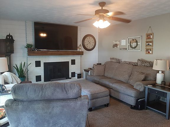 4th image of 8460 Green St