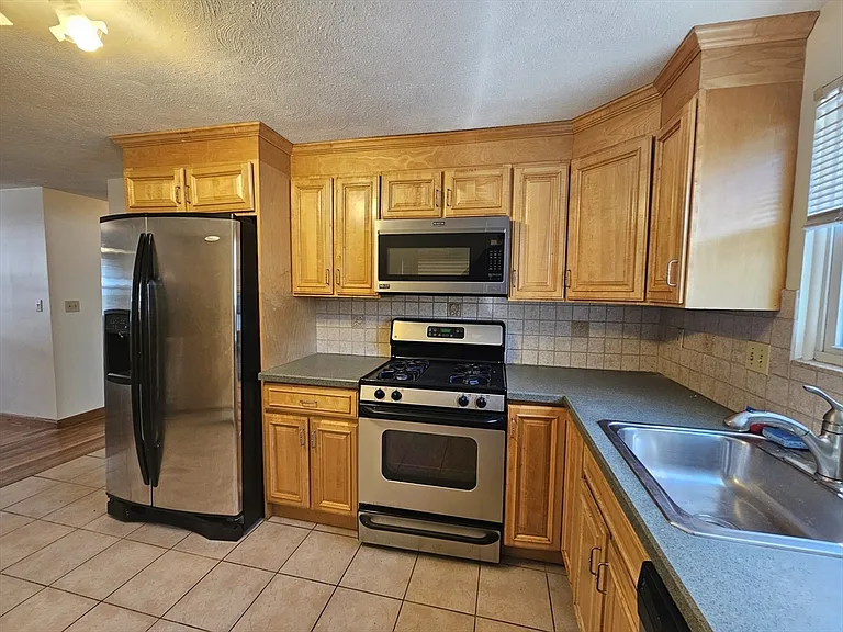 91 Irving St #91 — Photo 7