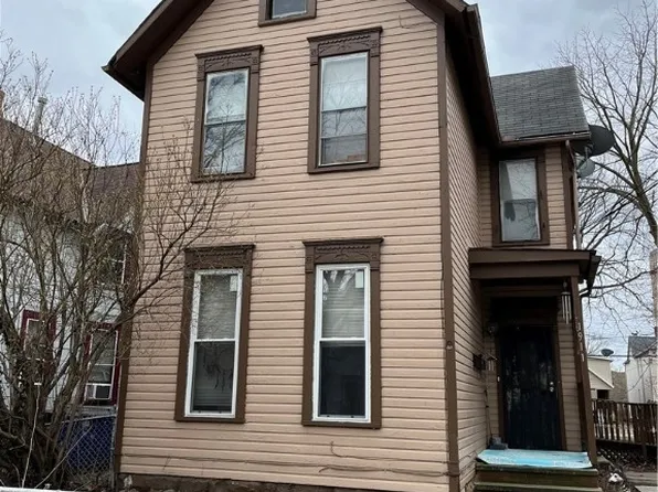 1911 Clover Ave, Cleveland, OH 44109