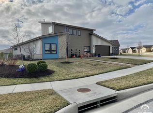 2533 E 25th Pl, Lawrence, KS 66046