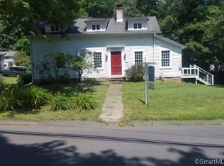 22 Comstock Hill Ave, Norwalk, CT 06850