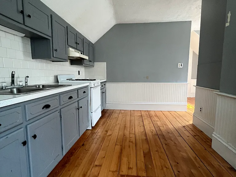 771 Dartmouth St #2 — Photo 10