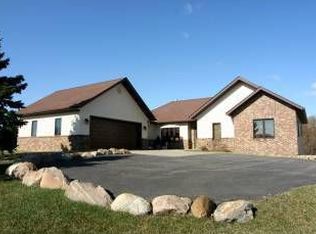 22459 Dodd Blvd, Lakeville, MN 55044
