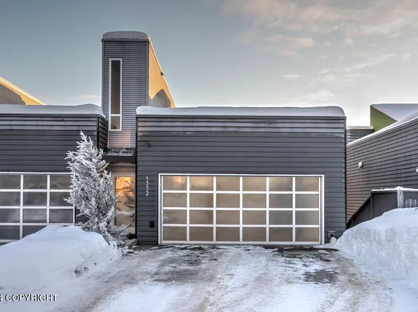 1332 Northbluff Dr #2A, Anchorage, AK 99501