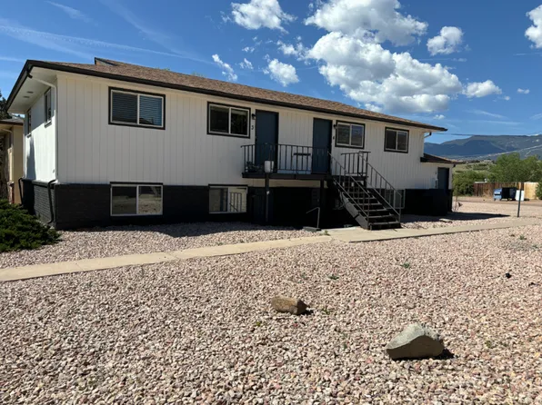 4226 Forrest Hill Rd, Colorado Springs, CO 80907