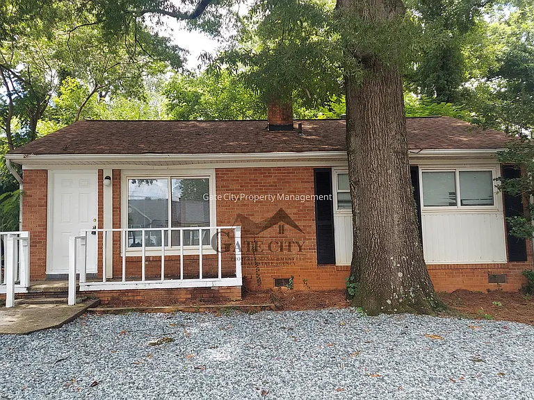 1903 Apex Pl — Photo 1