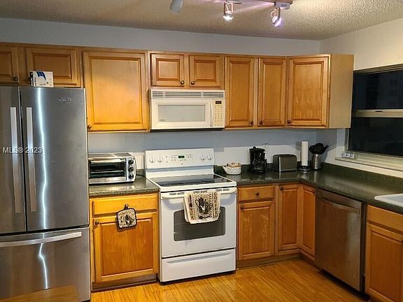 4th image of 1825 S Ocean Dr APT 708