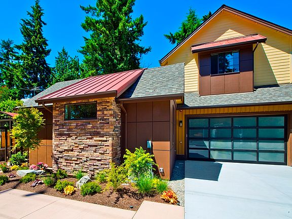 3rd image of 8822 SE 40th St