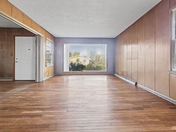 4th image of 500 E Dodds St