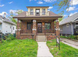 2241 Mercer St, Windsor, ON N8X 3R2
