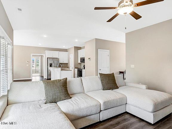 4th image of 4901 Nelson Court