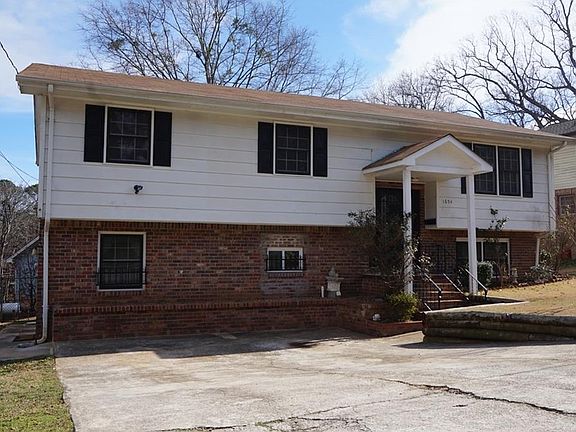 2nd image of 1654 Oak Forest Dr SE