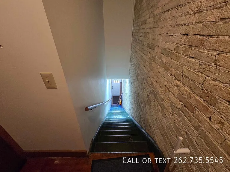 232 Main St #UPPER — Photo 5