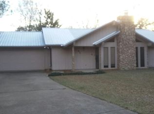 42 Sunline Ct, Brandon, MS 39042