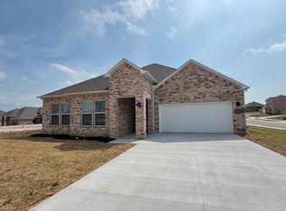 5569 Annika Ave, Springdale, AR 72762