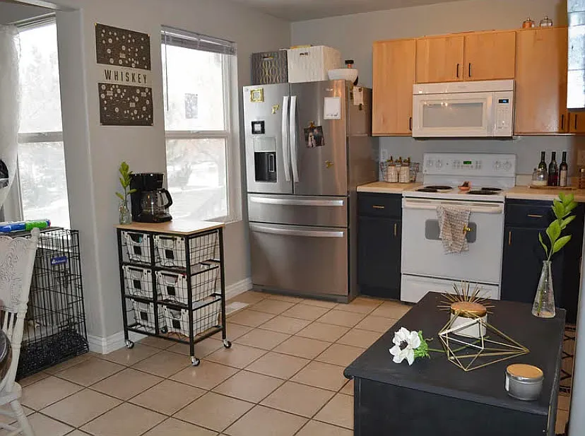 3 bed, 2.5 bath, 1700 sqft, $1,650 — Photo 3