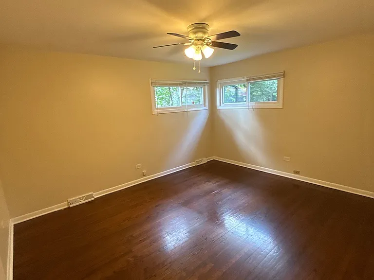 14932 Wabash Ave — Photo 6