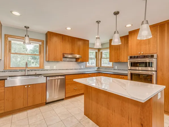 5940 Russell Ave S, Minneapolis, MN 55410