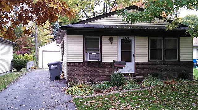 2nd image of 1928 Birkdale Rd