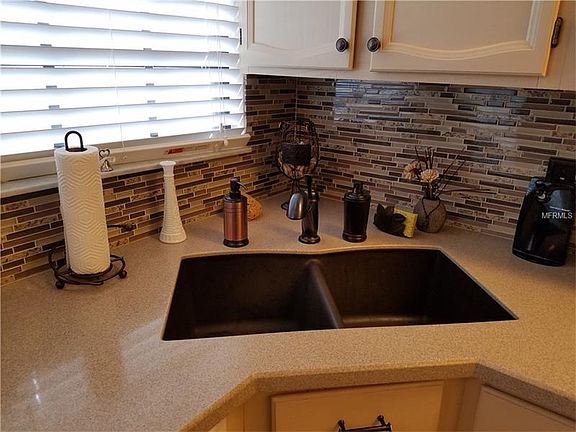 3rd image of 2518 Bentley Dr