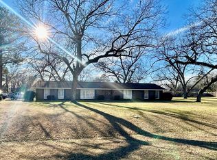 304 Saint Francis Rd, Eufaula, AL 36027