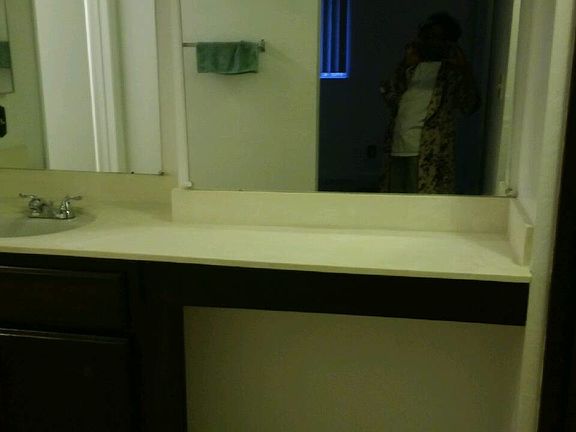 4th image of 8135 Mountain Blvd