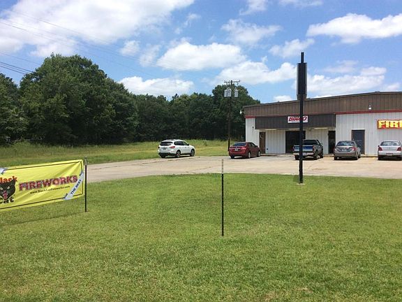 3rd image of 2522 Highway 190 W