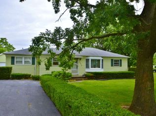 10015 Wayne Trce, Fort Wayne, IN 46816