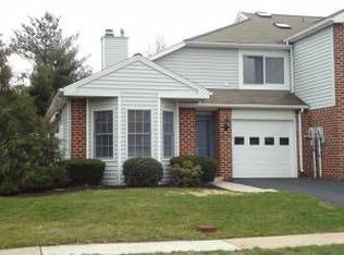 4299 Wimbledon Dr, Harrisburg, PA 17112