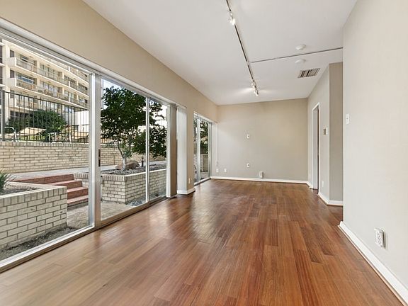 2nd image of 6211 W Northwest Hwy APT G113
